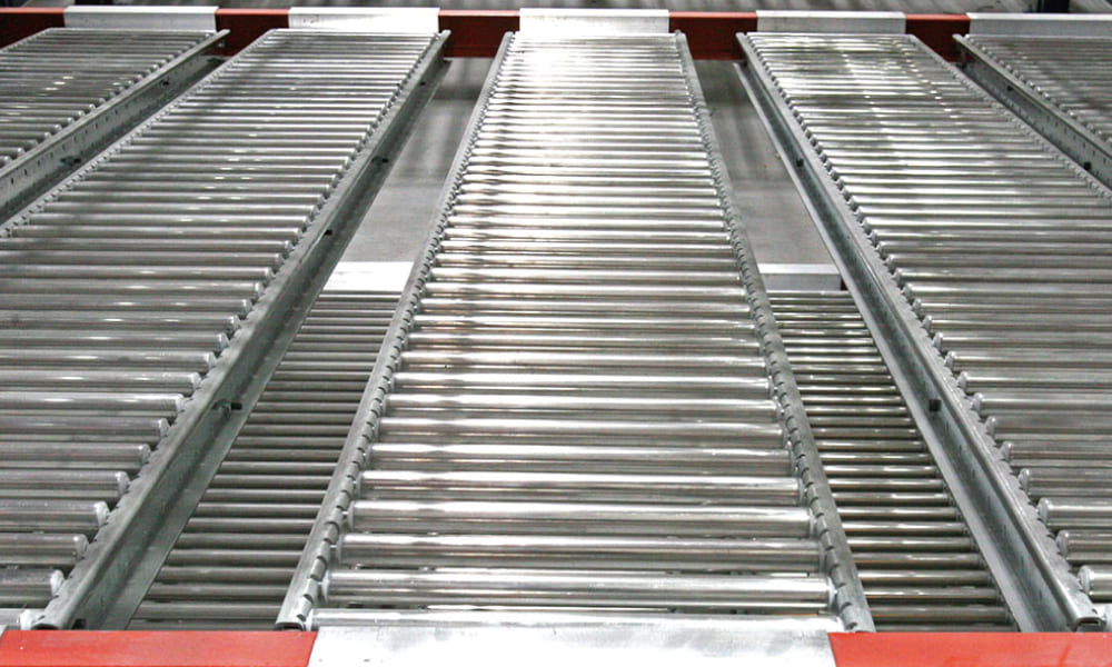 a picture showing the gravity rack (also named pallet flow rack) for reference 